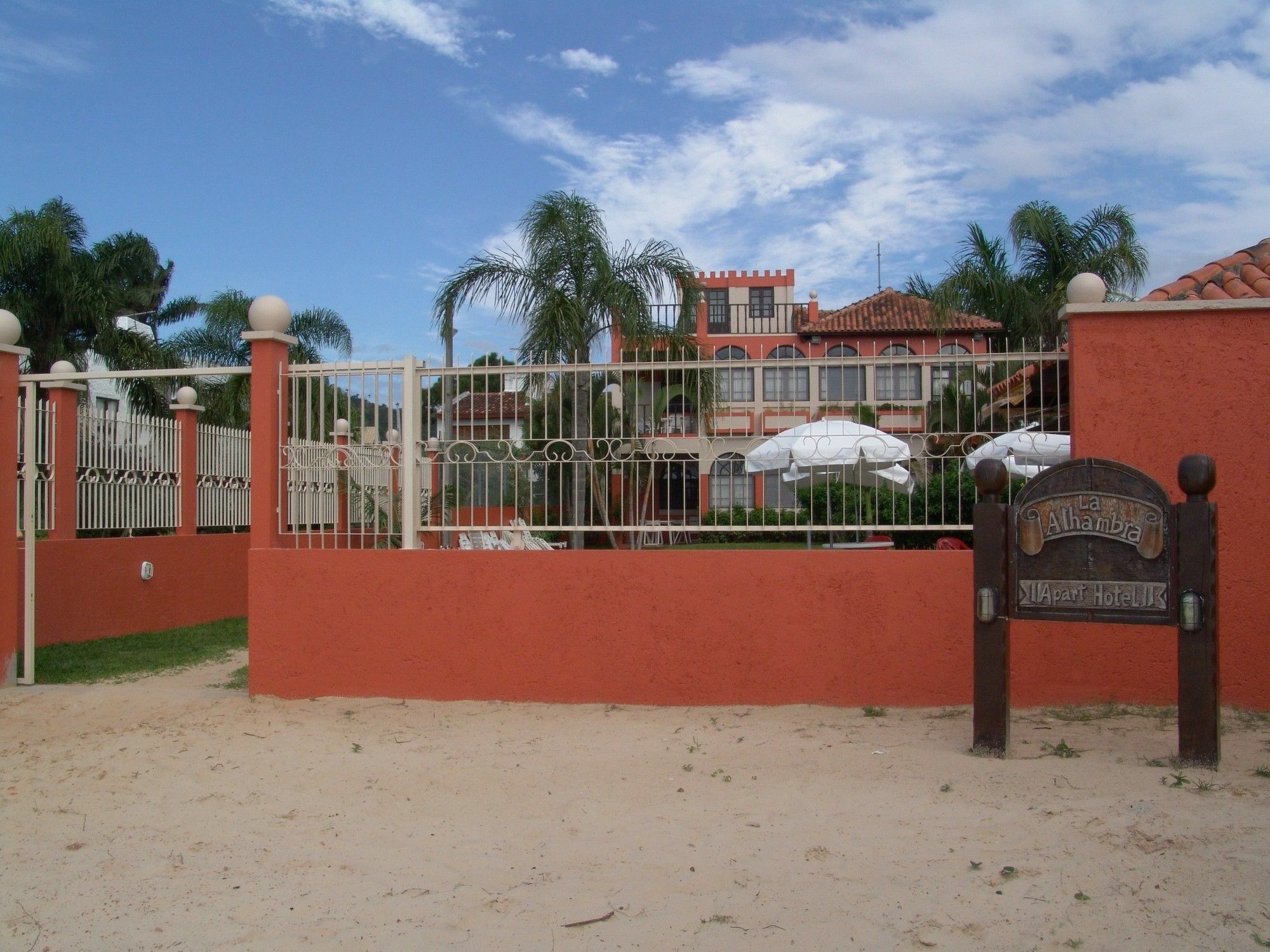 La Alhambra Apart Hotel Florianopolis Exterior photo